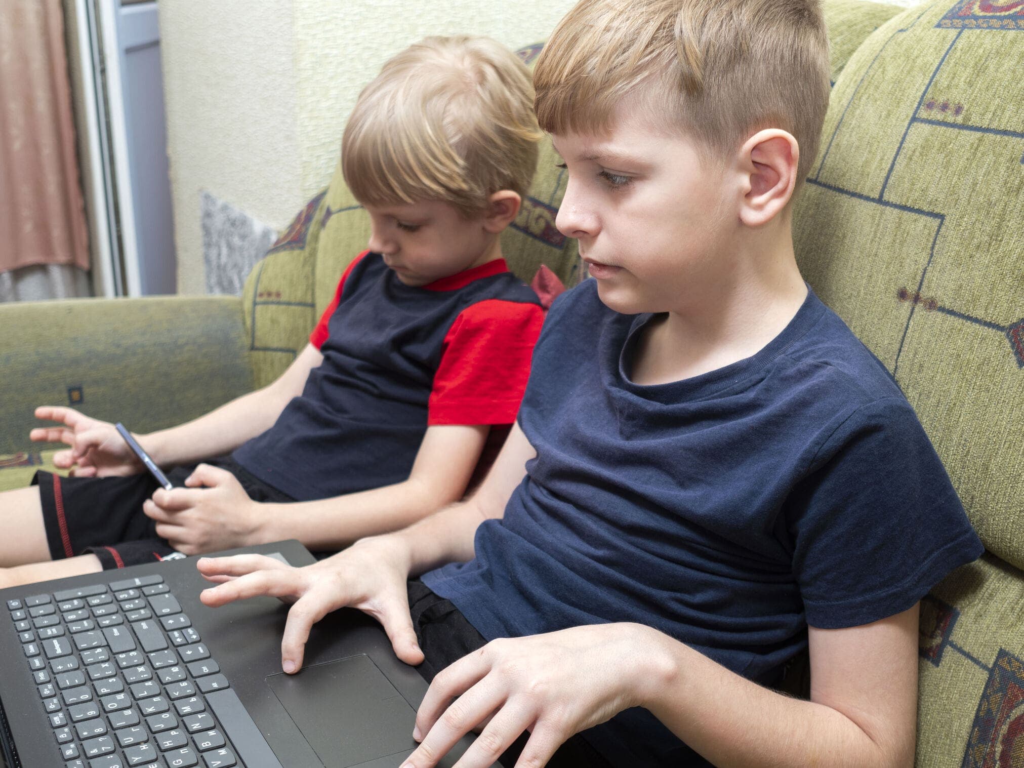 Young people learning to code at Youth Active